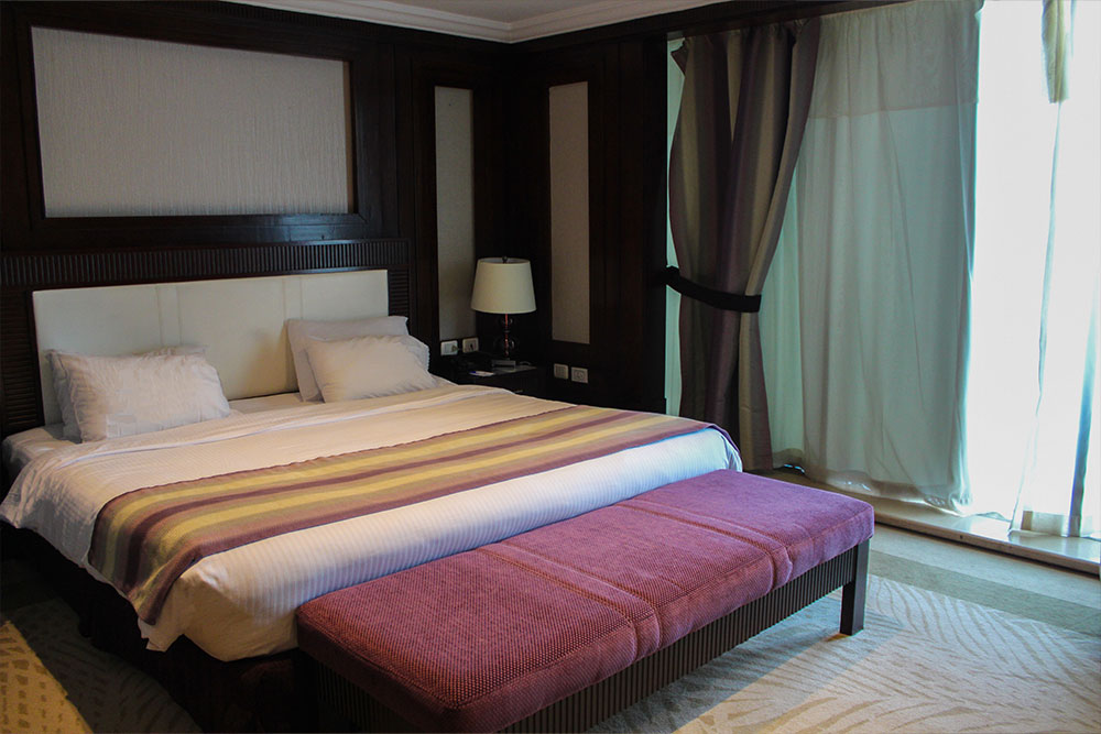 Executive Suite 301 & 201